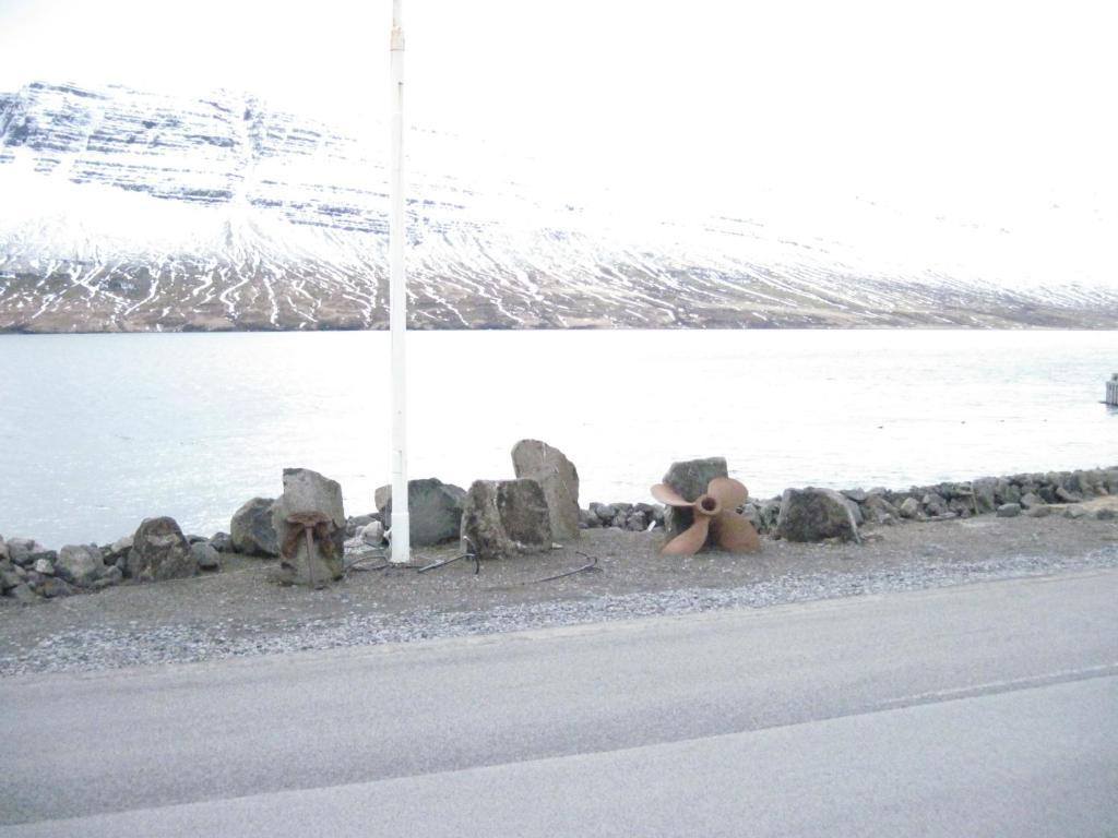 Neskaupstaður Hotel Capitano מראה חיצוני תמונה