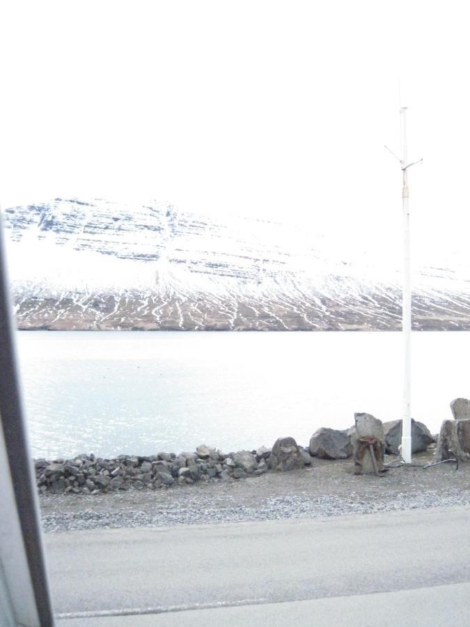 Neskaupstaður Hotel Capitano מראה חיצוני תמונה